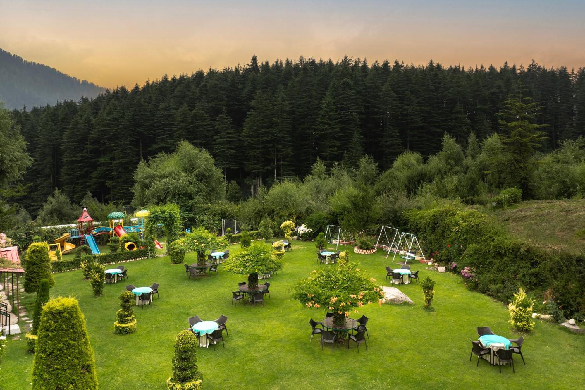 Snow Valley Resorts & Spa Manali — Photos 3