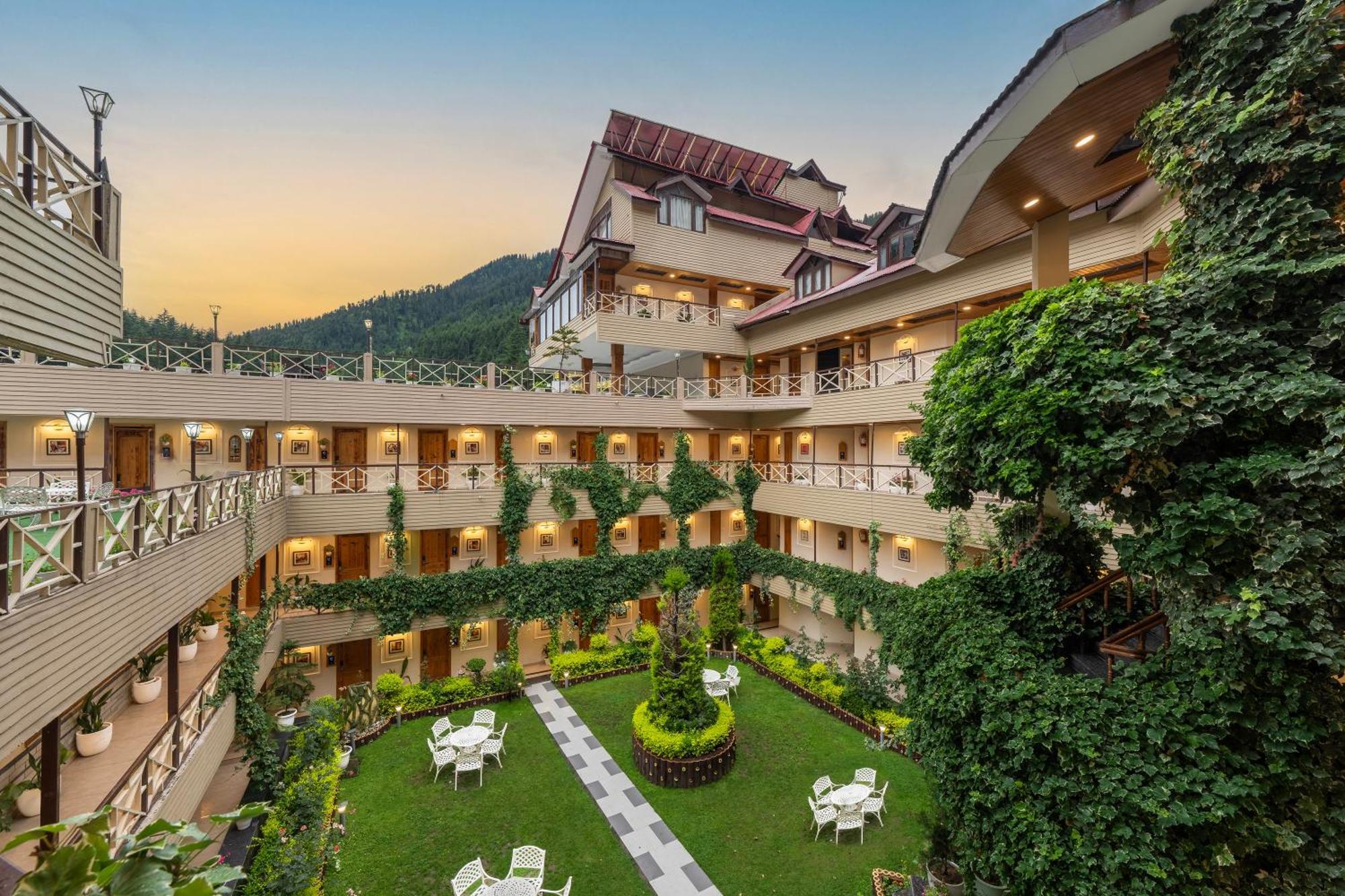Snow Valley Resorts & Spa Manali, Manali